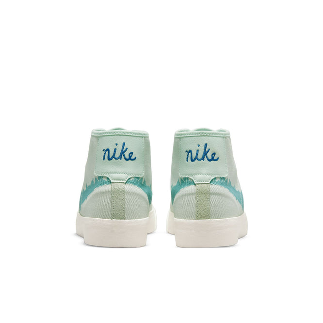 Blazer Court Mid Premium Barely Green/Barely Green/Sail/Boarder Blue