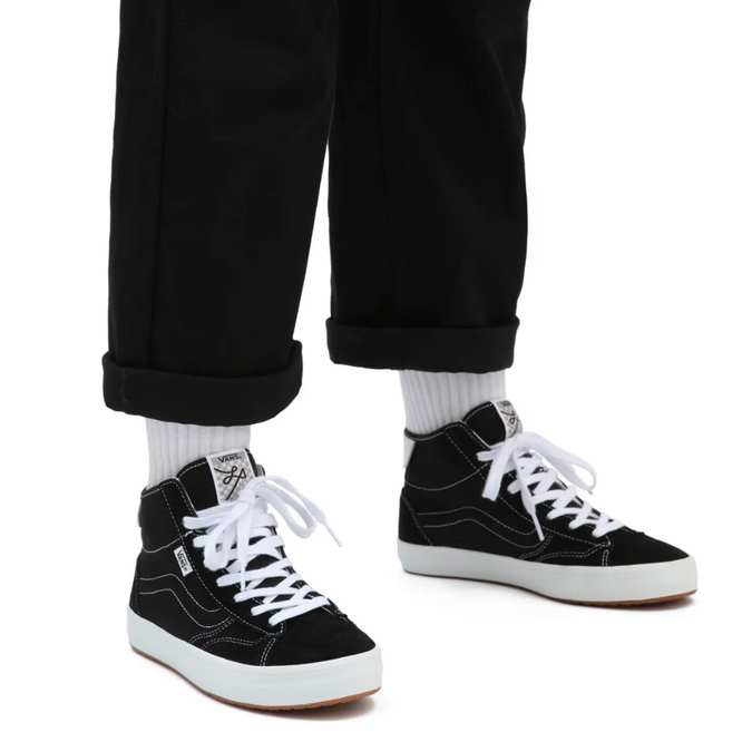The Lizzie Black/White