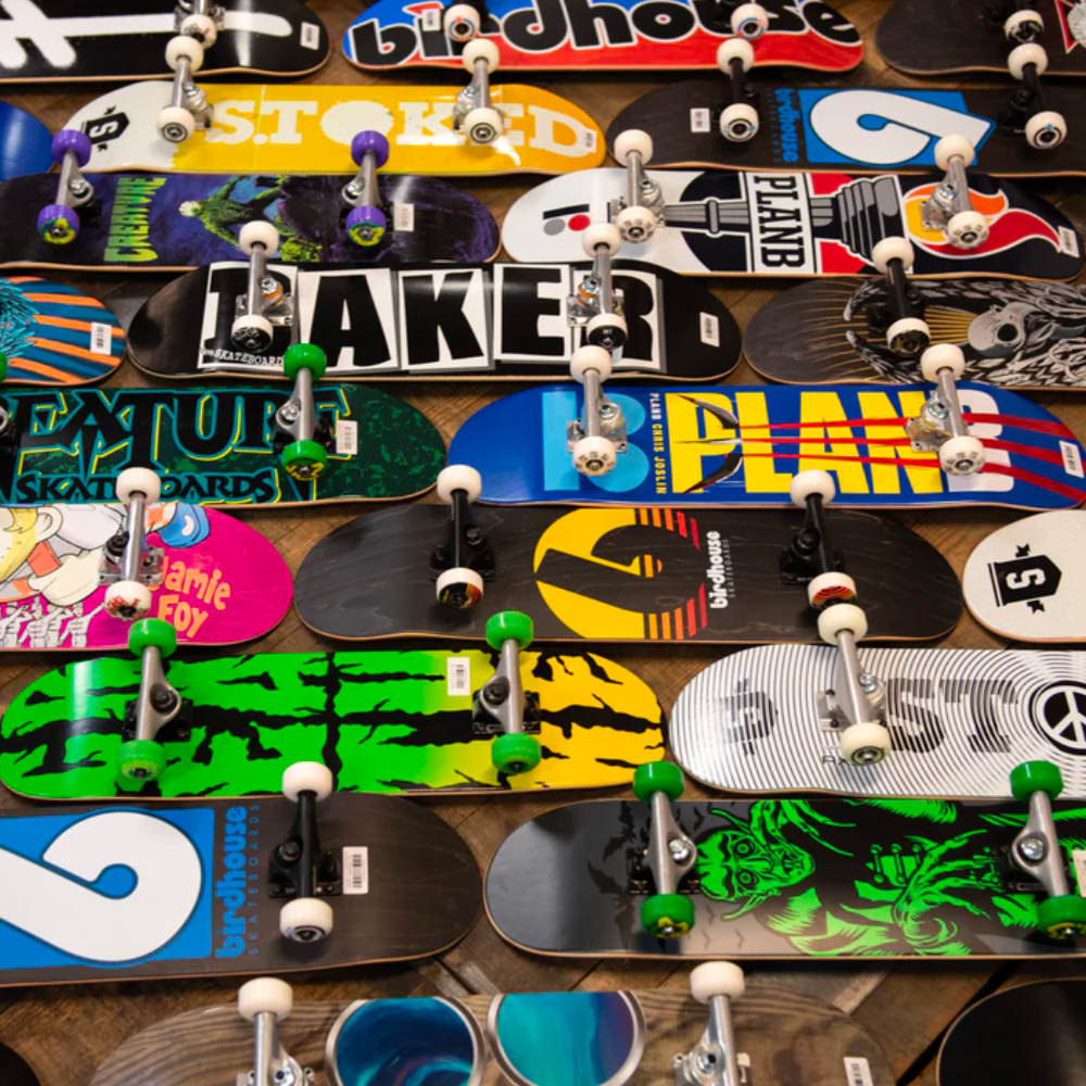 Complete skateboards