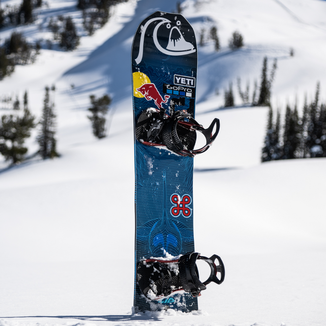 Golden Orca 2024 Snowboard