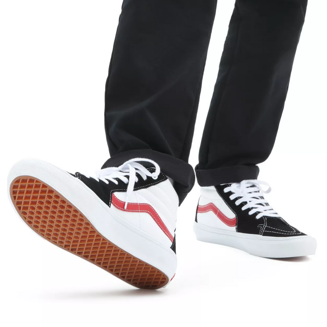 Skate Sk8-Hi Athletic Black/ Red