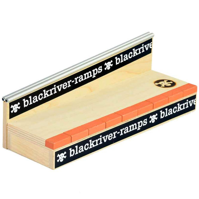 Brick ‘n‘ Rail Fingerboard Ramp